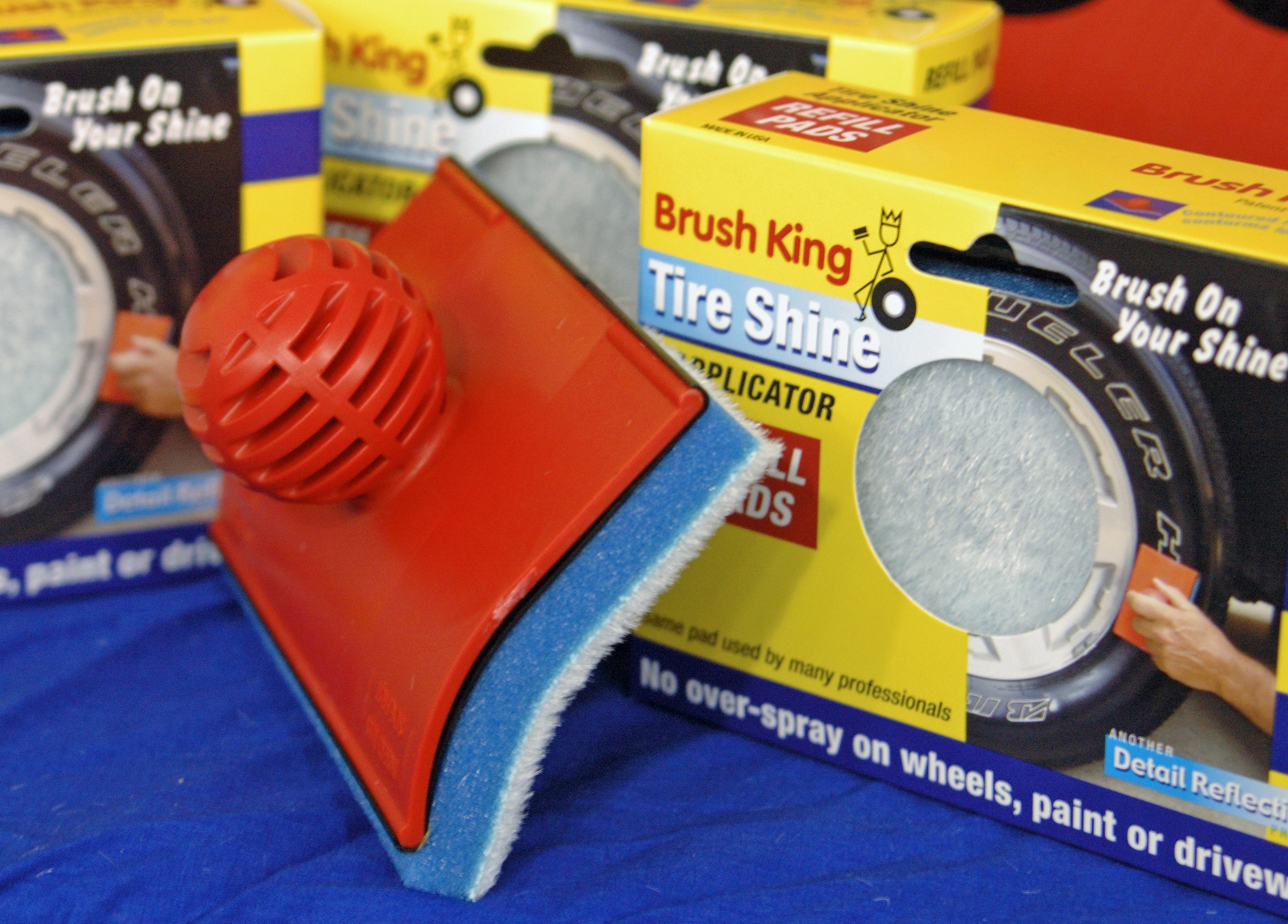 Brush King - Tire Shine Applicator and Detailing Tool